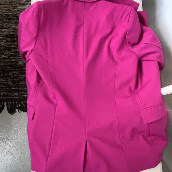 Twik (XS) dark pink tailored blazer with burgundy lining, EUC, by Simons. - Picture 12 of 16